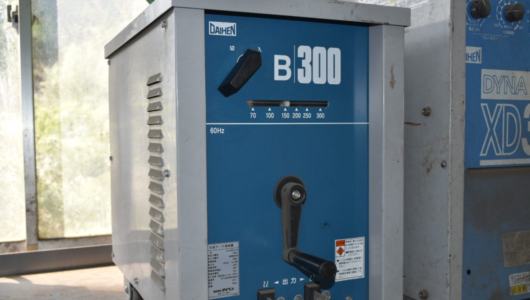 アーク溶接機